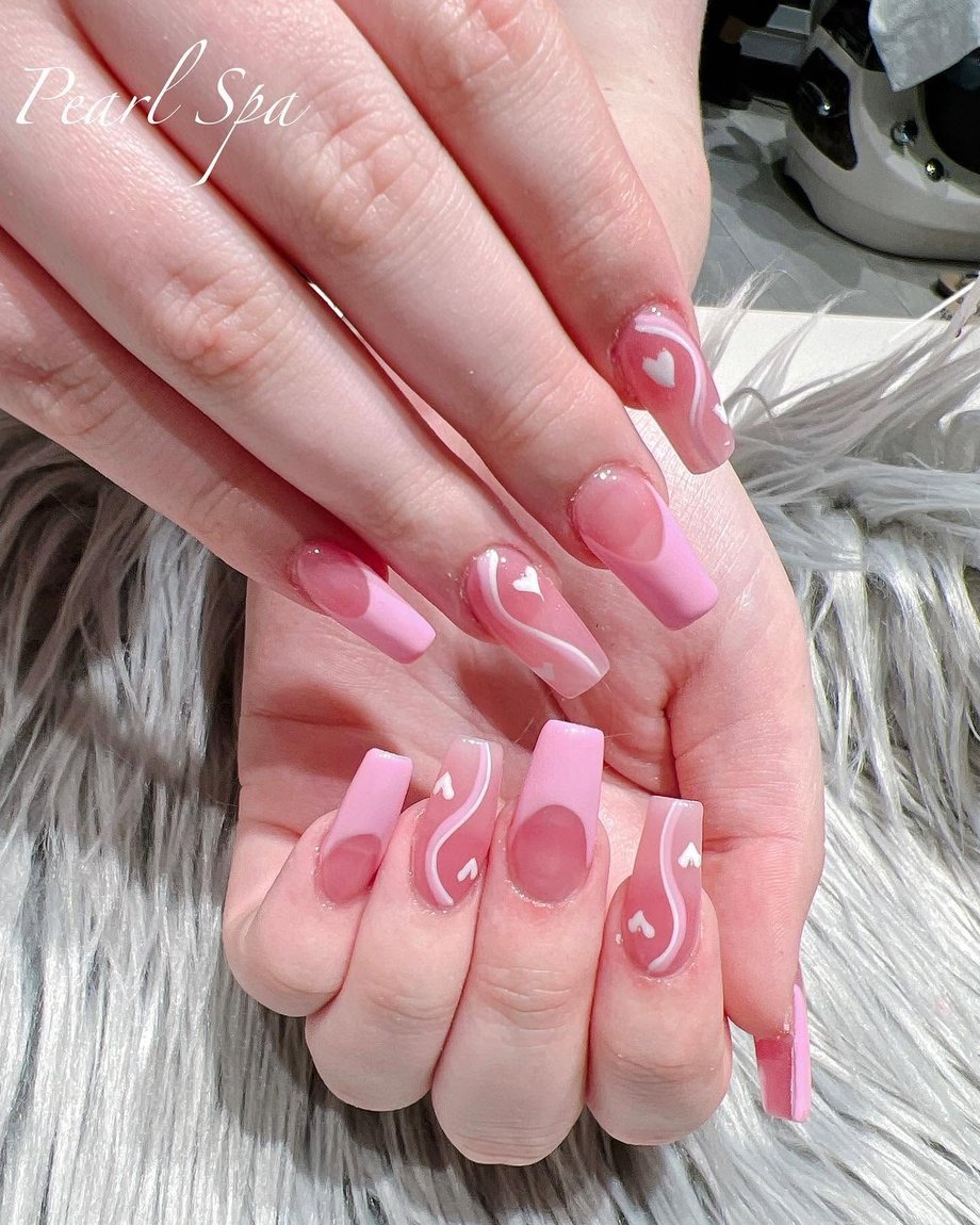 Glam nail set by Pearl Spa